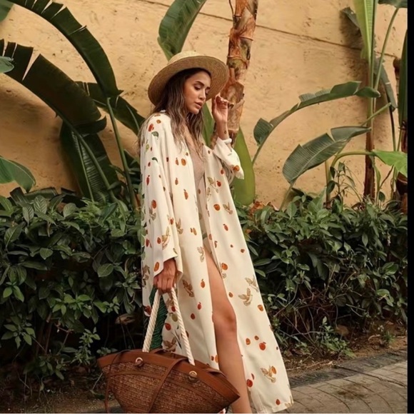 NWT BOHO All Over Print Cover Up beachwear KIMONO - Picture 3 of 4